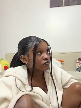 Lil-shawrie online show from October 2025 08:10:01 PM