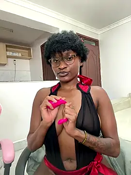 Lil-shawrie online show from November 2025 10:43:02 PM