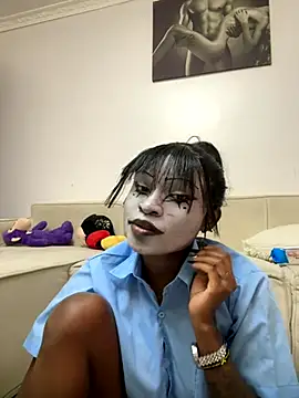 Lil-shawrie online show from October 2025 10:22:02 PM