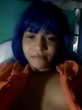 Snapshot of famousfox-69 chatting on October 2025 04:24:02 AM famousfox-69 online show from October 2025 04:24:02 AM