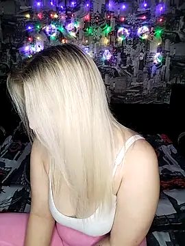 HoneyNelly online show from February 2026 11:26:01 PM