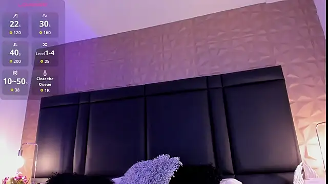 AxelThompson  online show from September 2025 11:27:01 AM