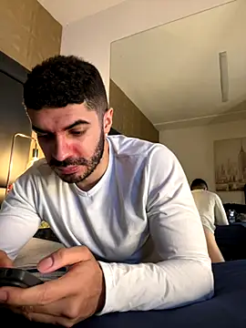 AxelThompson  online show from November 2025 12:09:01 PM