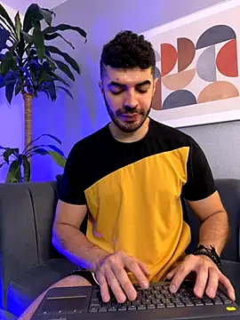 AxelThompson  online show from December 2025 11:23:02 AM