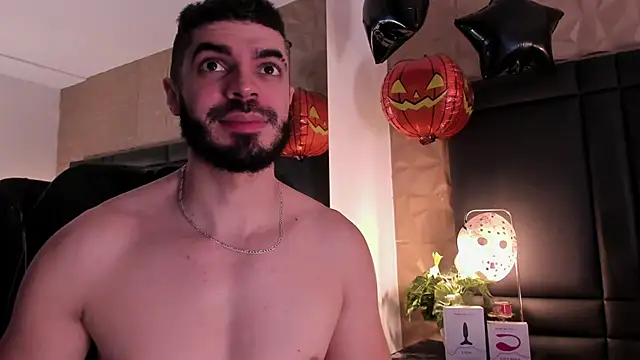 AxelThompson  online show from October 2025 11:22:02 AM