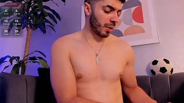 AxelThompson  online show from December 2025 11:20:02 AM