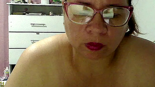 luciana69hot online show from February 2026 03:56:01 PM