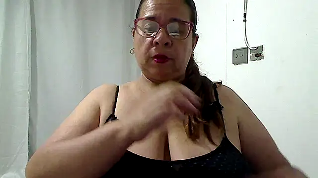 luciana69hot online show from June 2026 08:48:02 PM
