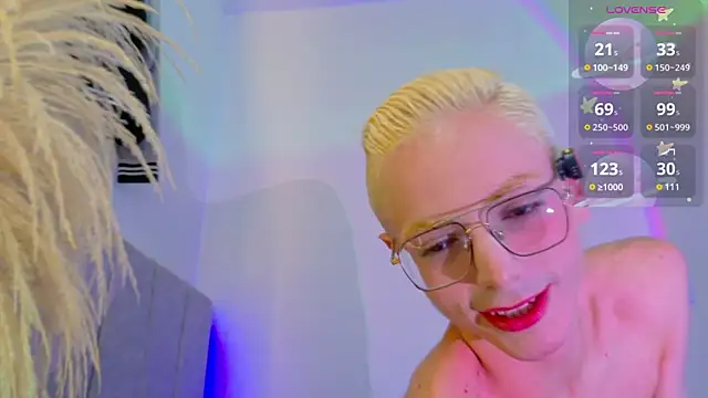 liiamluna  online show from June 2026 10:13:01 AM
