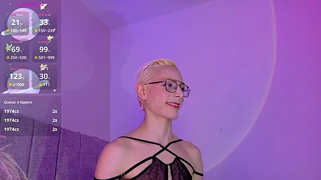 liiamluna  online show from March 2026 09:33:02 AM