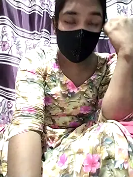 Snapshot of Rubaiya1 chatting on October 2025 06:31:01 PM Rubaiya1 online show from October 2025 06:31:01 PM