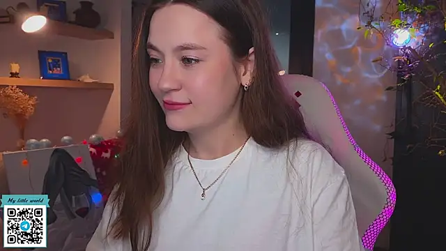 Snapshot of mia_here chatting on December 2025 02:07:02 AM mia here online show from December 2025 02:07:02 AM