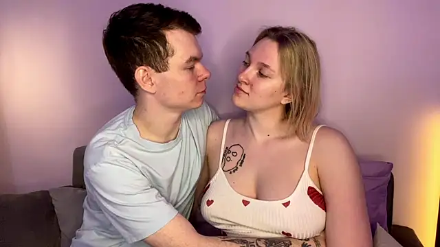 julielourens online show from February 2026 08:34:01 AM