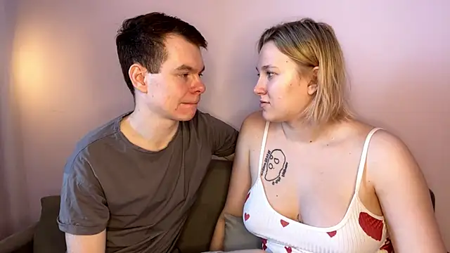 julielourens online show from February 2026 08:33:02 AM