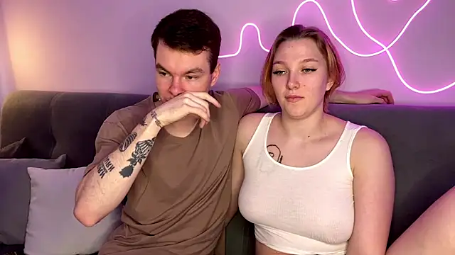 julielourens online show from October 2025 08:15:01 AM