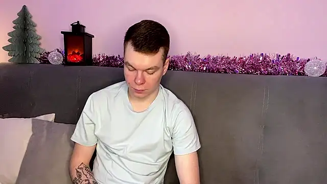 julielourens online show from January 2026 08:08:02 AM