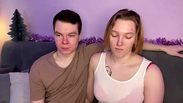 julielourens online show from December 2025 08:06:02 AM