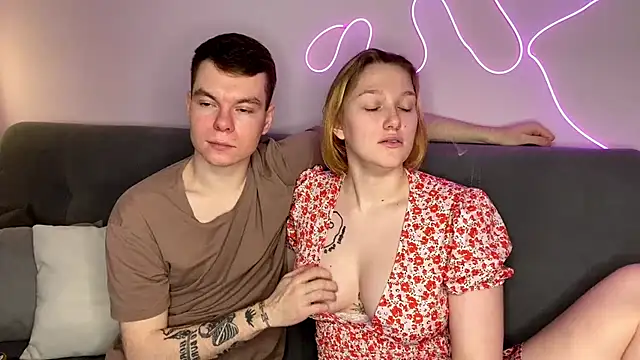 Snapshot of julielourens chatting on November 2025 08:17:01 AM julielourens online show from November 2025 08:17:01 AM