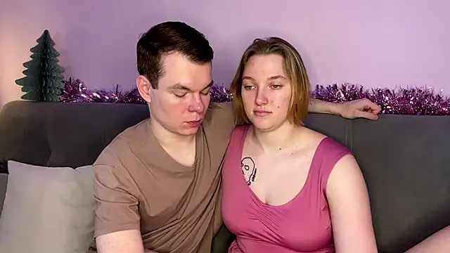 Snapshot of julielourens chatting on December 2025 08:09:02 AM julielourens online show from December 2025 08:09:02 AM