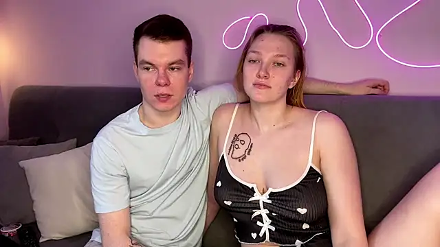 Snapshot of julielourens chatting on November 2025 08:25:02 AM julielourens online show from November 2025 08:25:02 AM