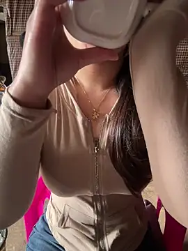 chenyu0308 online show from April 2026 07:04:01 AM