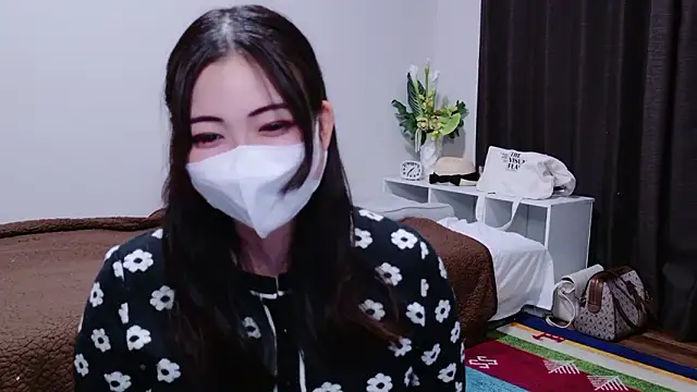 SUI-Strong online show from September 2025 01:39:02 PM