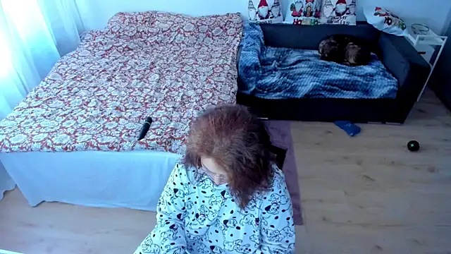 Squirt Kimm online show from December 2025 10:06:01 AM