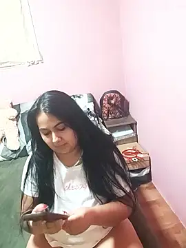 Snapshot of Melissa10 chatting on January 2026 07:43:01 PM Melissa10 online show from January 2026 07:43:01 PM