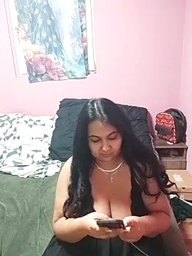 Snapshot of Melissa10 chatting on February 2026 10:53:01 PM Melissa10 online show from February 2026 10:53:01 PM