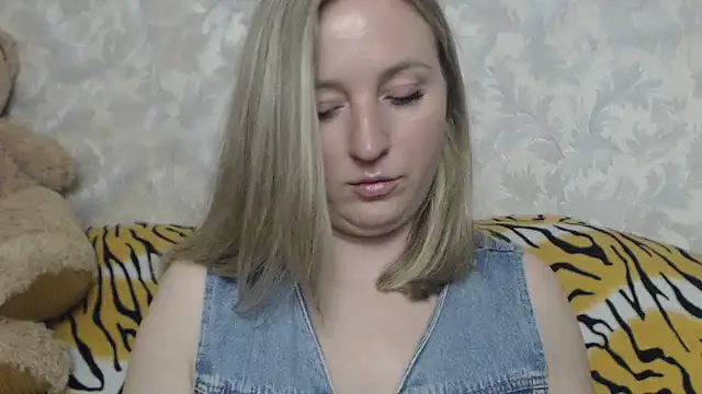 hotsteacher online show from June 2026 09:31:01 PM
