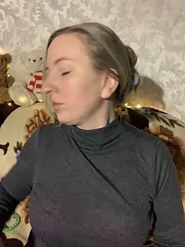 hotsteacher online show from December 2025 04:12:02 AM