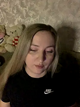 hotsteacher online show from September 2025 10:43:01 PM