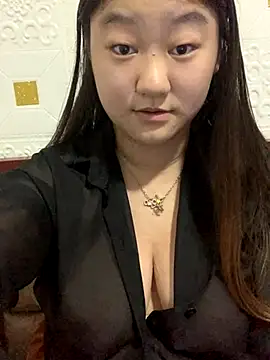 Snapshot of xialuo25 chatting on October 2025 08:10:01 PM xialuo25 online show from October 2025 08:10:01 PM