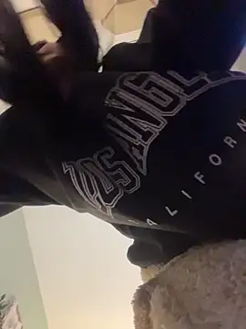 im-isabella online show from October 2025 09:04:02 PM