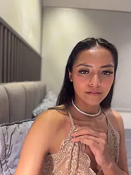 im-isabella online show from April 2026 02:25:02 AM