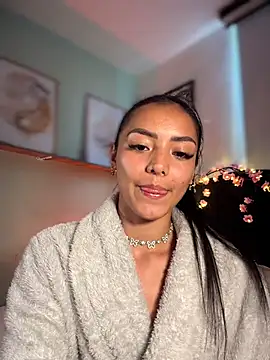 im-isabella online show from February 2026 09:21:01 PM