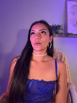 im-isabella online show from April 2026 07:58:02 PM