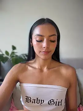 im-isabella online show from July 2026 07:44:02 PM
