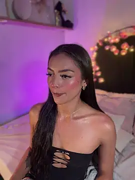 im-isabella online show from June 2026 12:32:02 AM