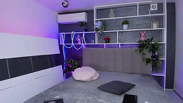 ChristyBrook online show from April 2026 06:22:01 PM