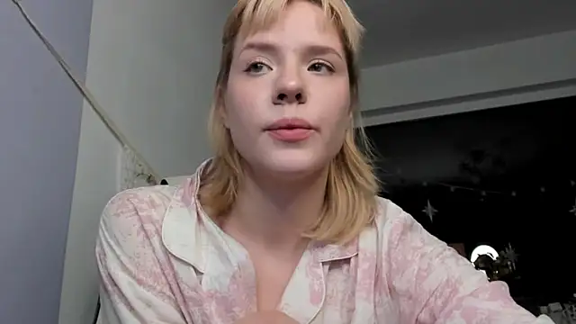 Snapshot of _CuteAsFuck_ chatting on October 2025 01:12:01 PM CuteAsFuck online show from October 2025 01:12:01 PM