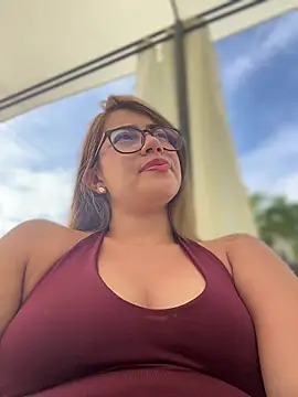 Snapshot of sara_calderon chatting on October 2025 01:25:01 PM sara calderon online show from October 2025 01:25:01 PM