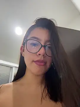 sara calderon online show from May 2026 12:25:01 PM