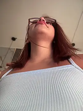 sara calderon online show from February 2026 01:33:01 PM