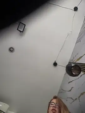 sara calderon online show from November 2025 01:32:02 PM