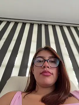 sara calderon online show from April 2026 01:37:01 PM