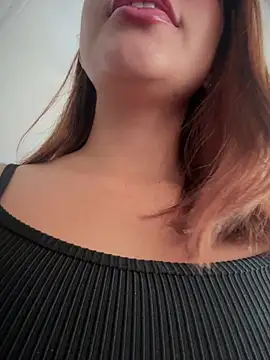 sara calderon online show from March 2026 01:35:02 PM