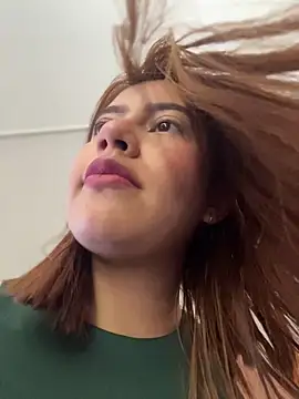 sara calderon online show from February 2026 01:33:02 PM