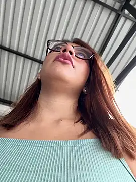 sara calderon online show from April 2026 01:37:02 PM