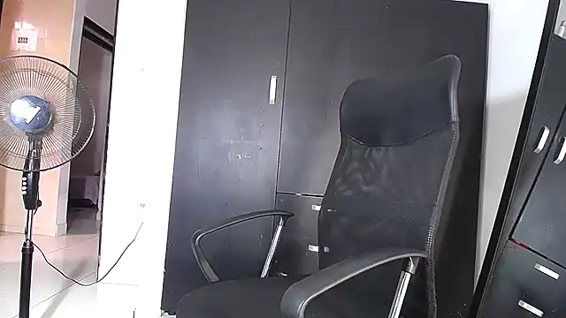 Joan silva online show from May 2026 09:53:01 PM